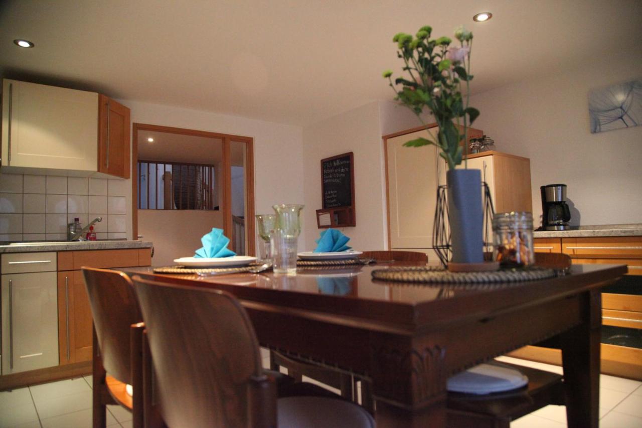 Wunderschoene Dachgeschoss - Maisonette Ρόστοκ Εξωτερικό φωτογραφία