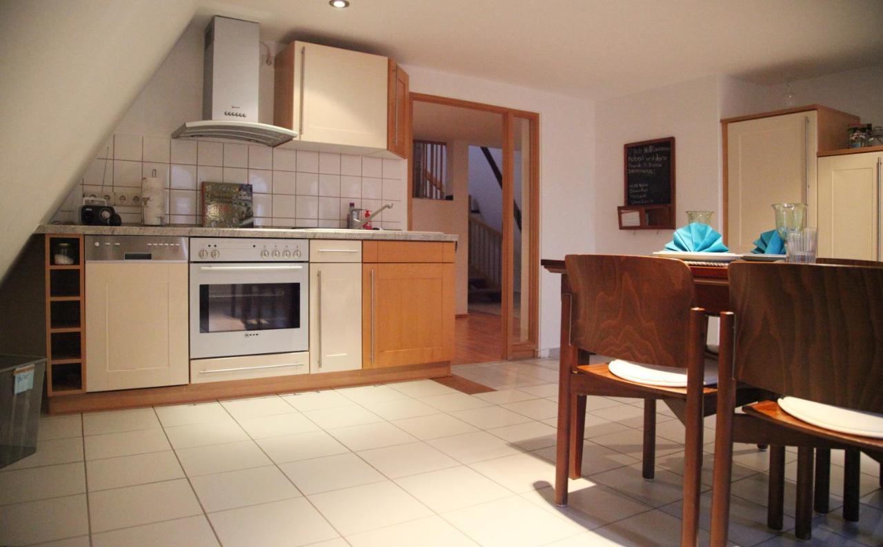 Wunderschoene Dachgeschoss - Maisonette Ρόστοκ Εξωτερικό φωτογραφία